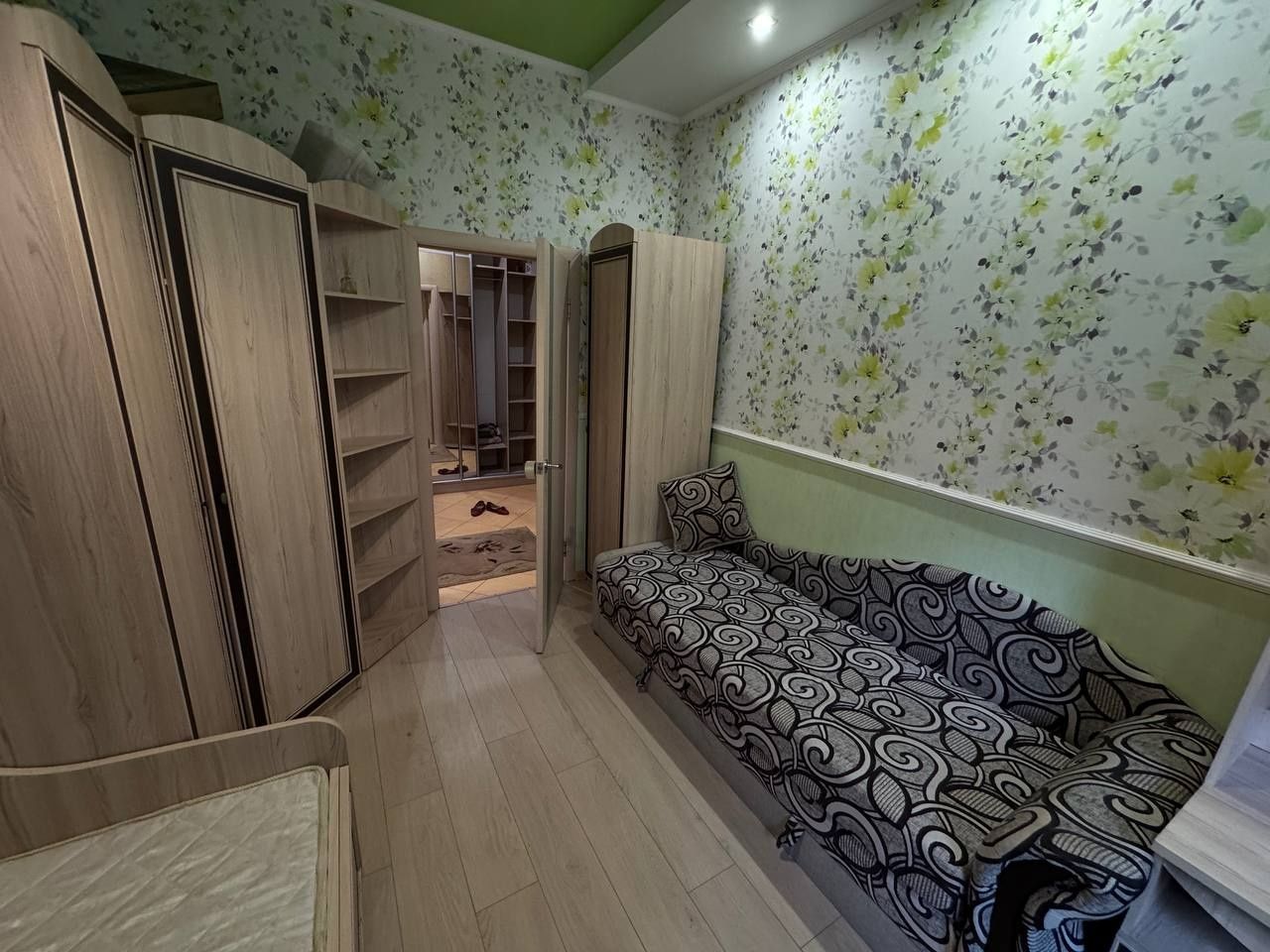 2-Room Apartment near Railway Station, Sportivnaya Street