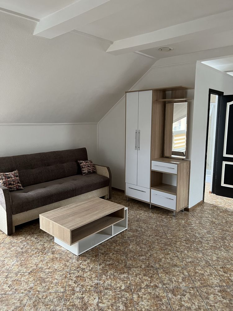 2nd Floor Studio Apartment, 65 sq.m, Vakarova Street