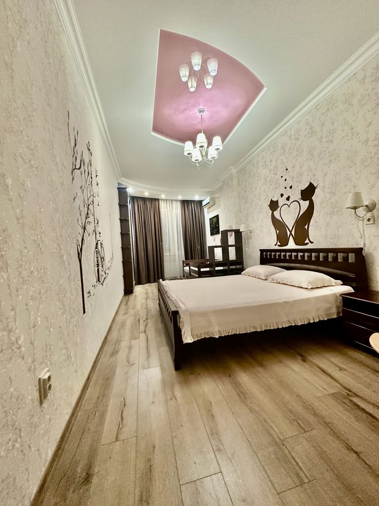Two-bedroom apartment in Odessa, French Boulevard, near Mechnikov University