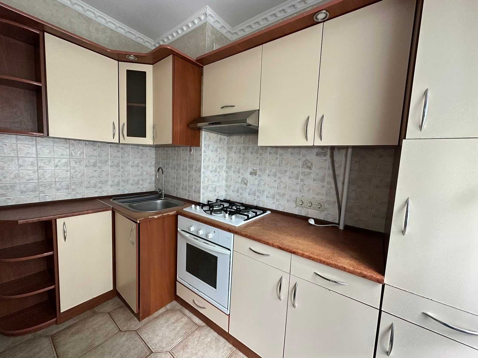 2-Room Apartment with Full Furnishing near Nyva Market
