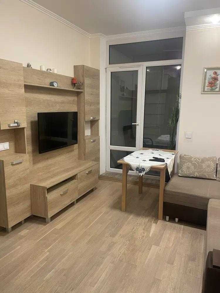 1-bedroom apartment with eurorepair, furniture, and appliances