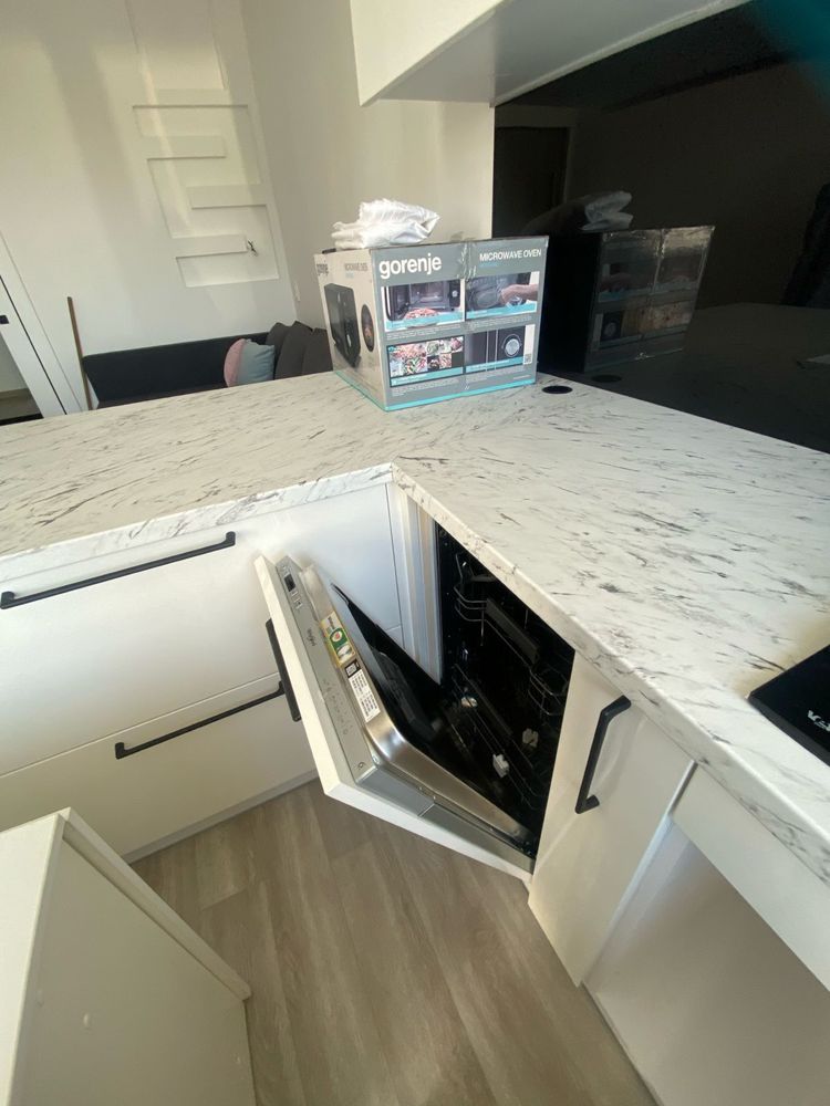 2.5-Room Apartment in Comfort City Complex with Large Terrace