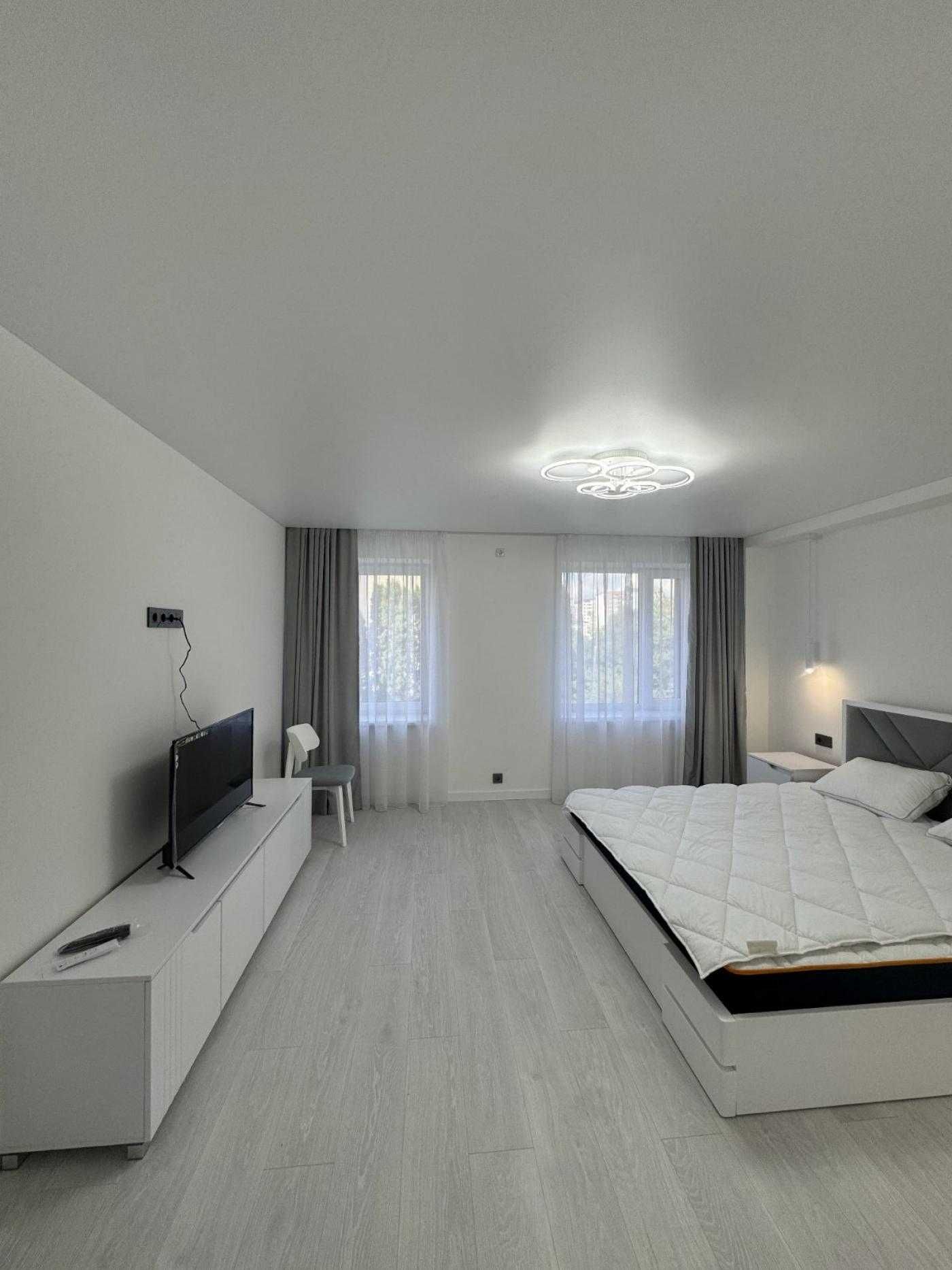 1-Bedroom Apartment with Euro Renovation near City Center and Shevchenko Park