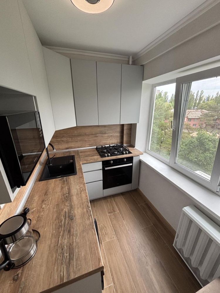 1-bedroom apartment near Chernihivska metro, first rental, new renovation