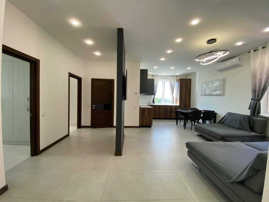 3-Room Apartment in Chkalovskyi Complex, City Center, 90m²