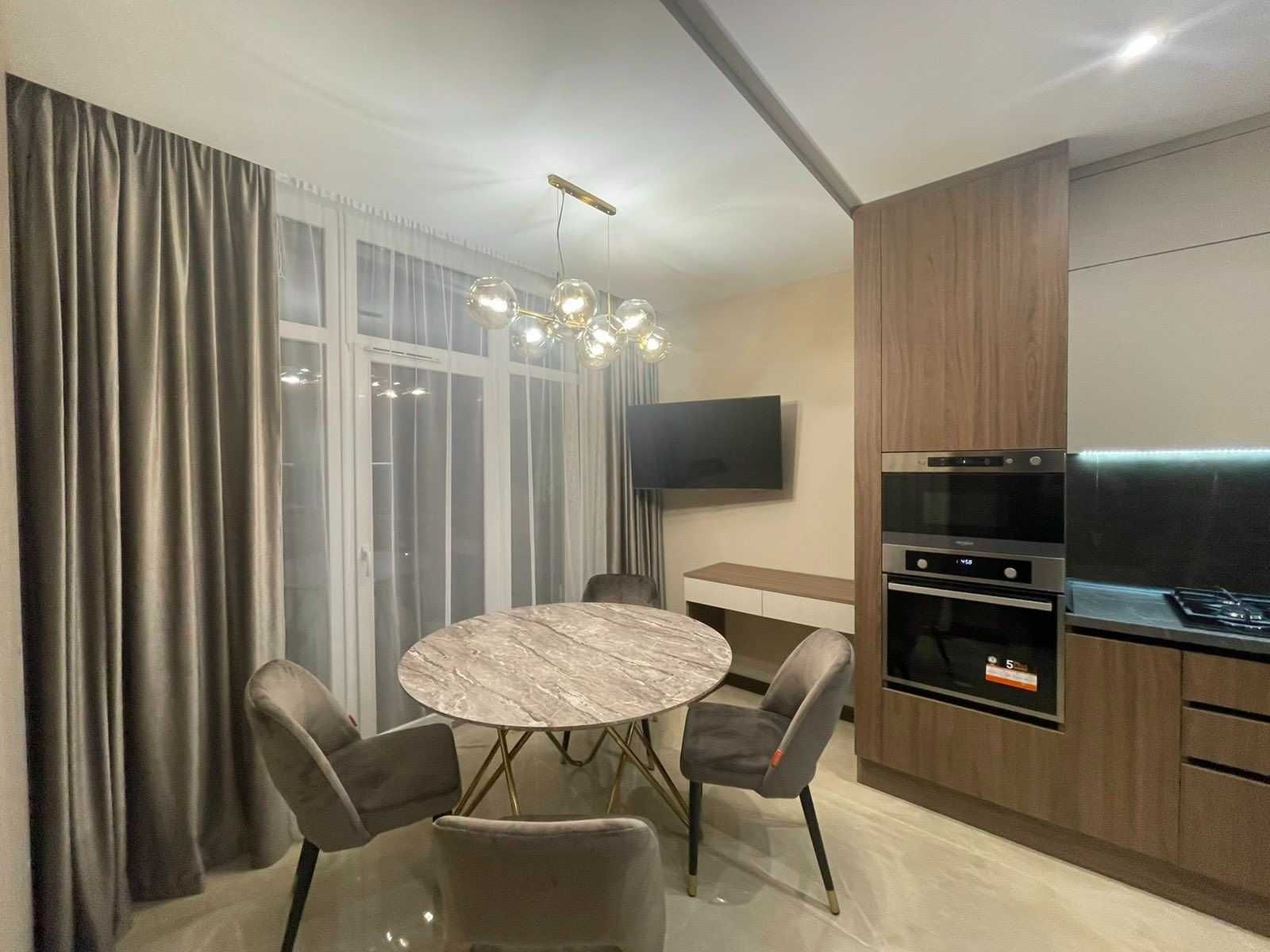 2-Room Apartment with Designer Renovation on Shevchenko Street