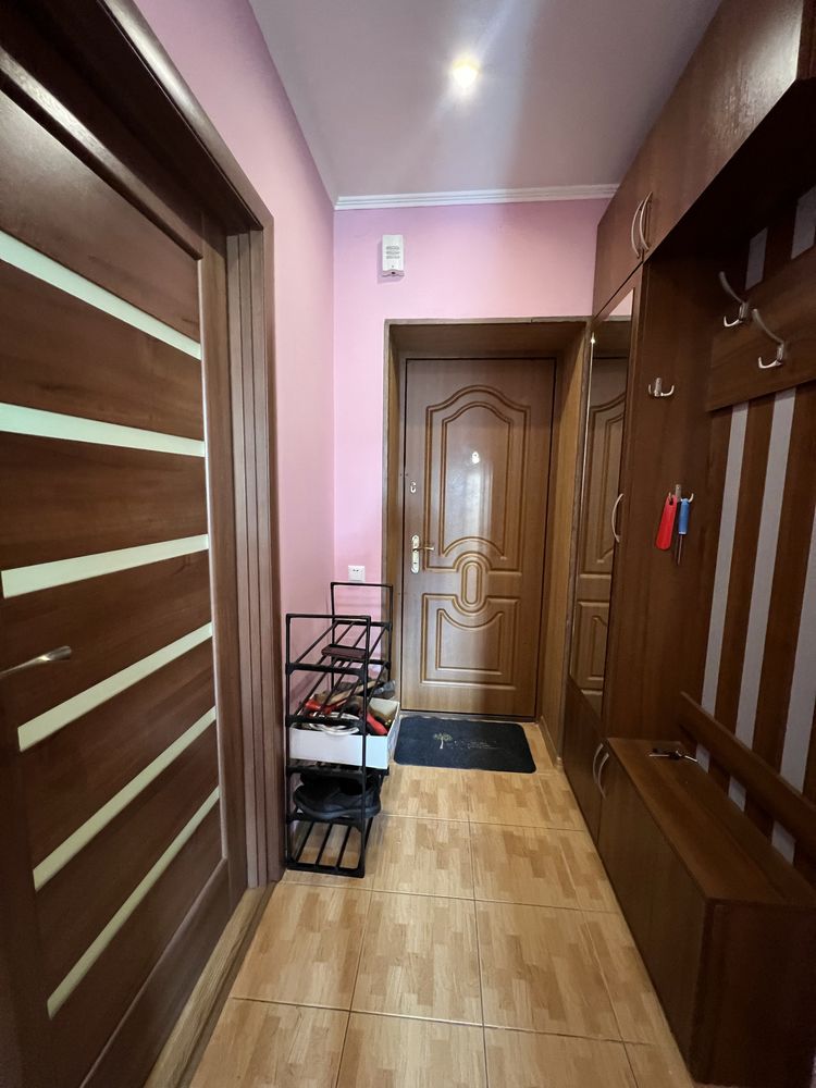 Fully Furnished 1-Bedroom Apartment in Lapayivka with Modern Amenities