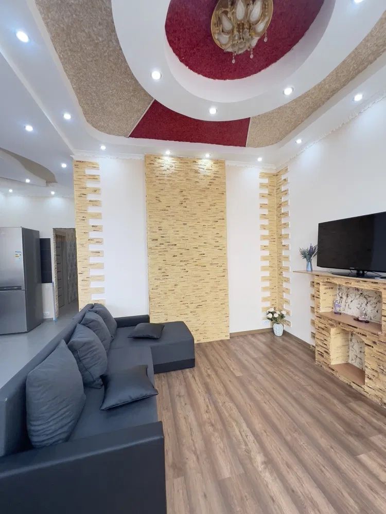 Sea View Apartment in 27 Pearl Residential Complex on Kamanina Street