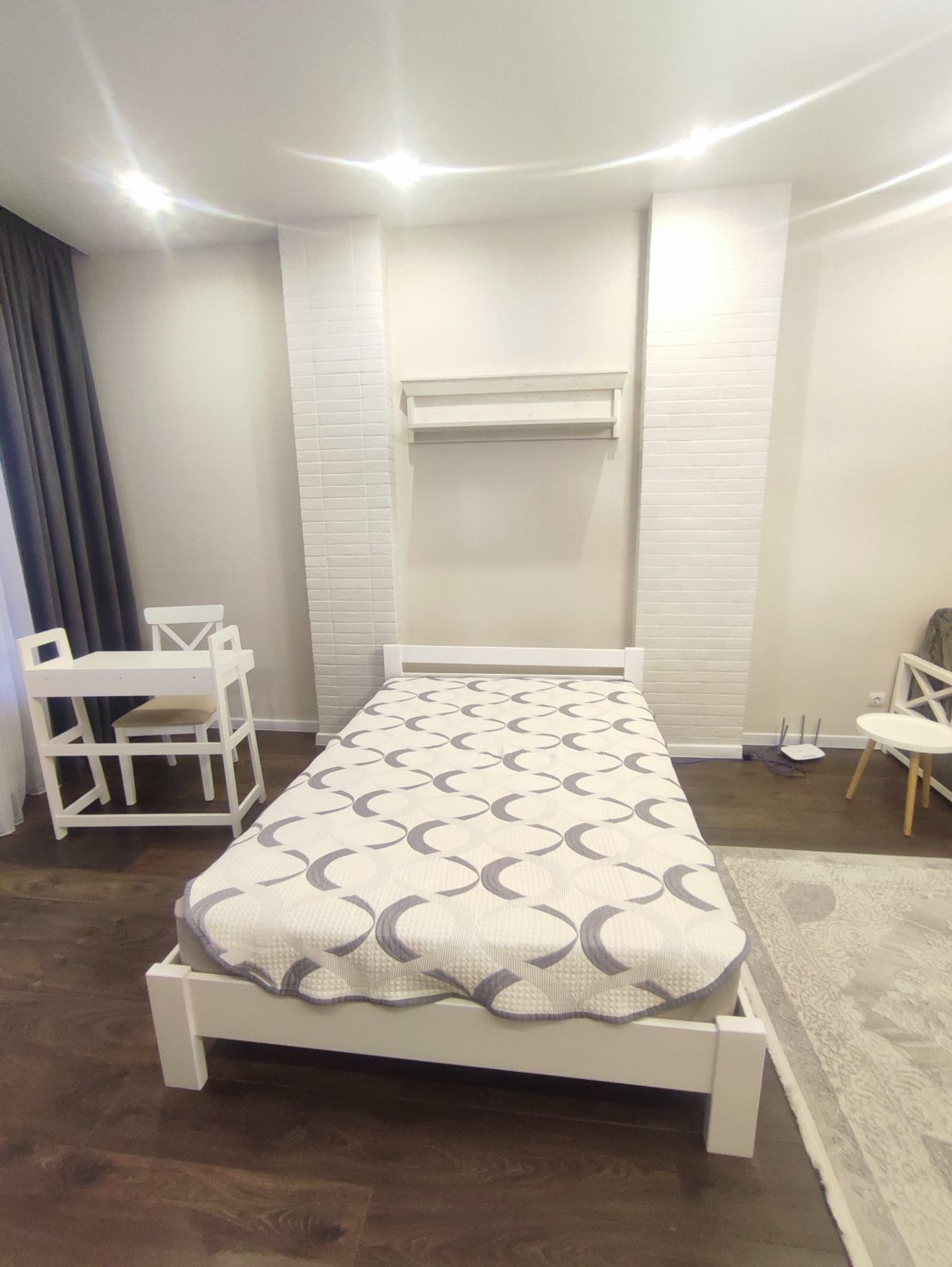 Spacious 1-bedroom apartment in Pechersk Quarter, 19th floor, with view
