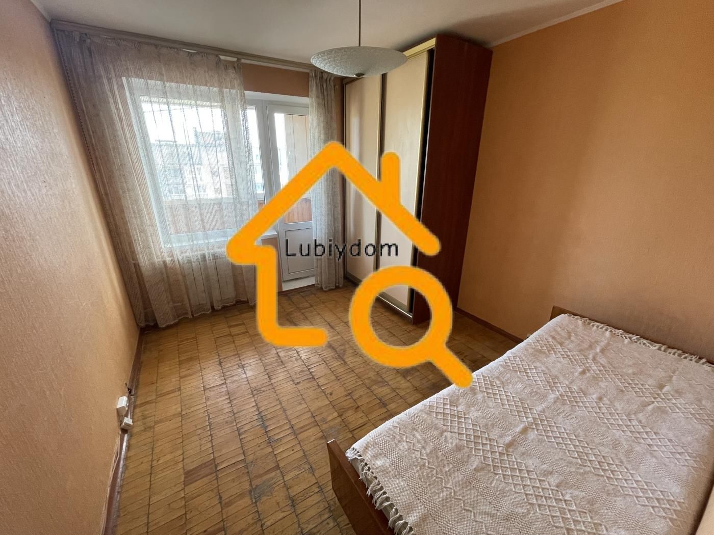 Two-Room Apartment in Goloseyevsky District with Bomb Shelter Access