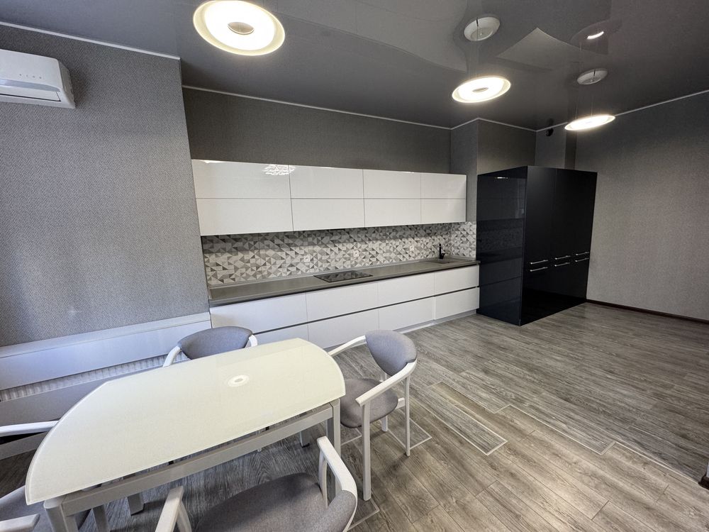 Spacious and Modern Apartment in Arkadia with Sea Proximity
