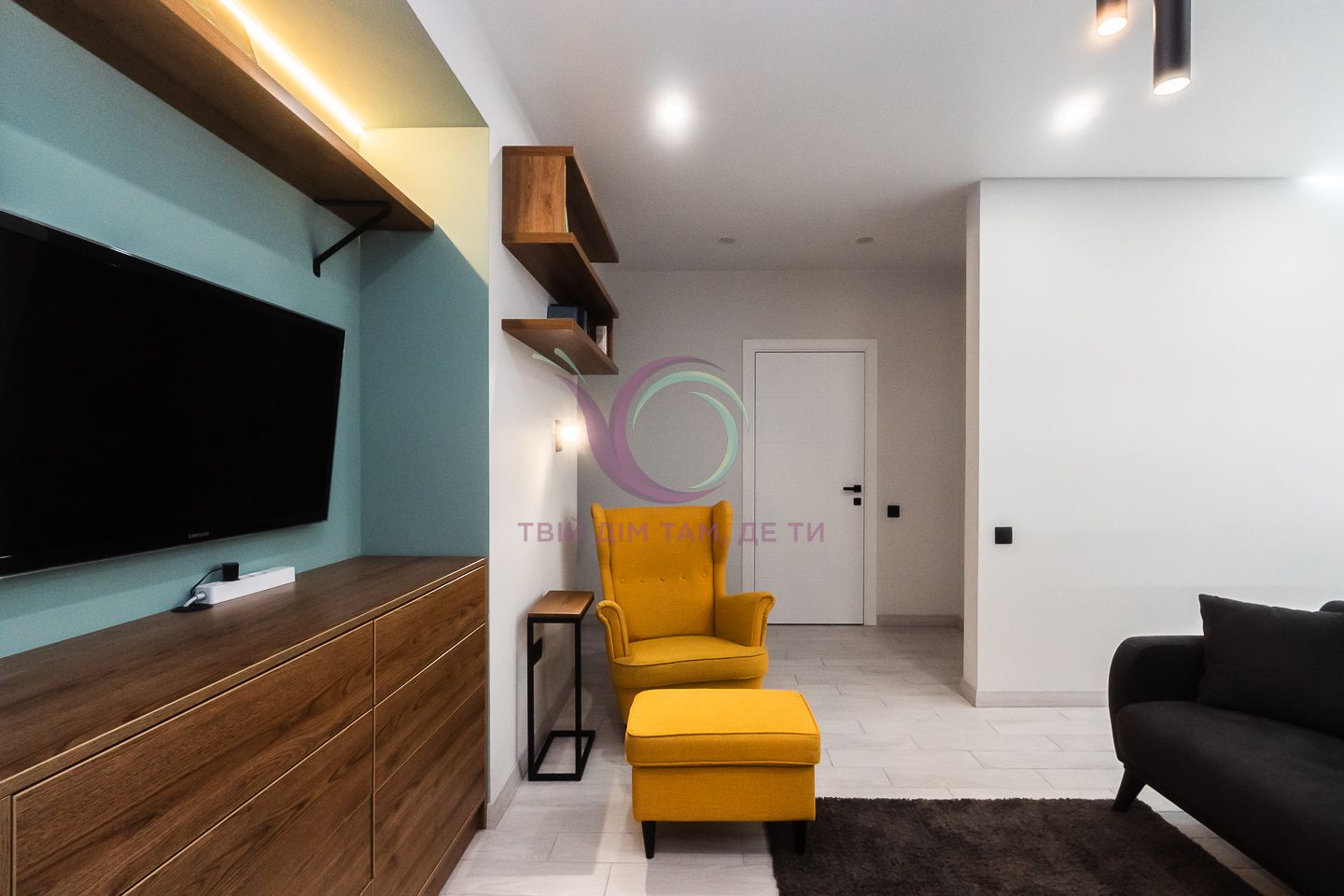 Spacious 3-bedroom apartment near lake in Ivano-Frankivsk