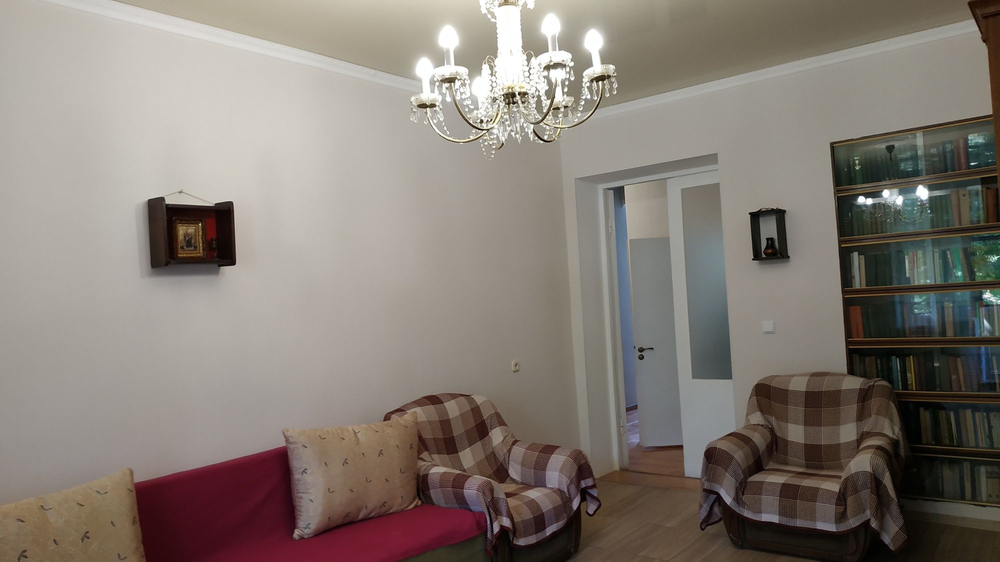 2-Room Apartment on Italian Boulevard near McDonald's