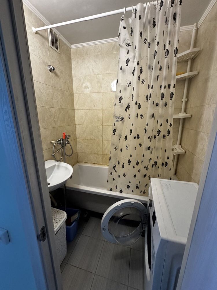 Cozy studio apartment with basic amenities