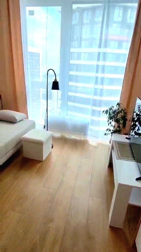 2-Room Apartment with Panoramic Dnipro River View in Great Complex