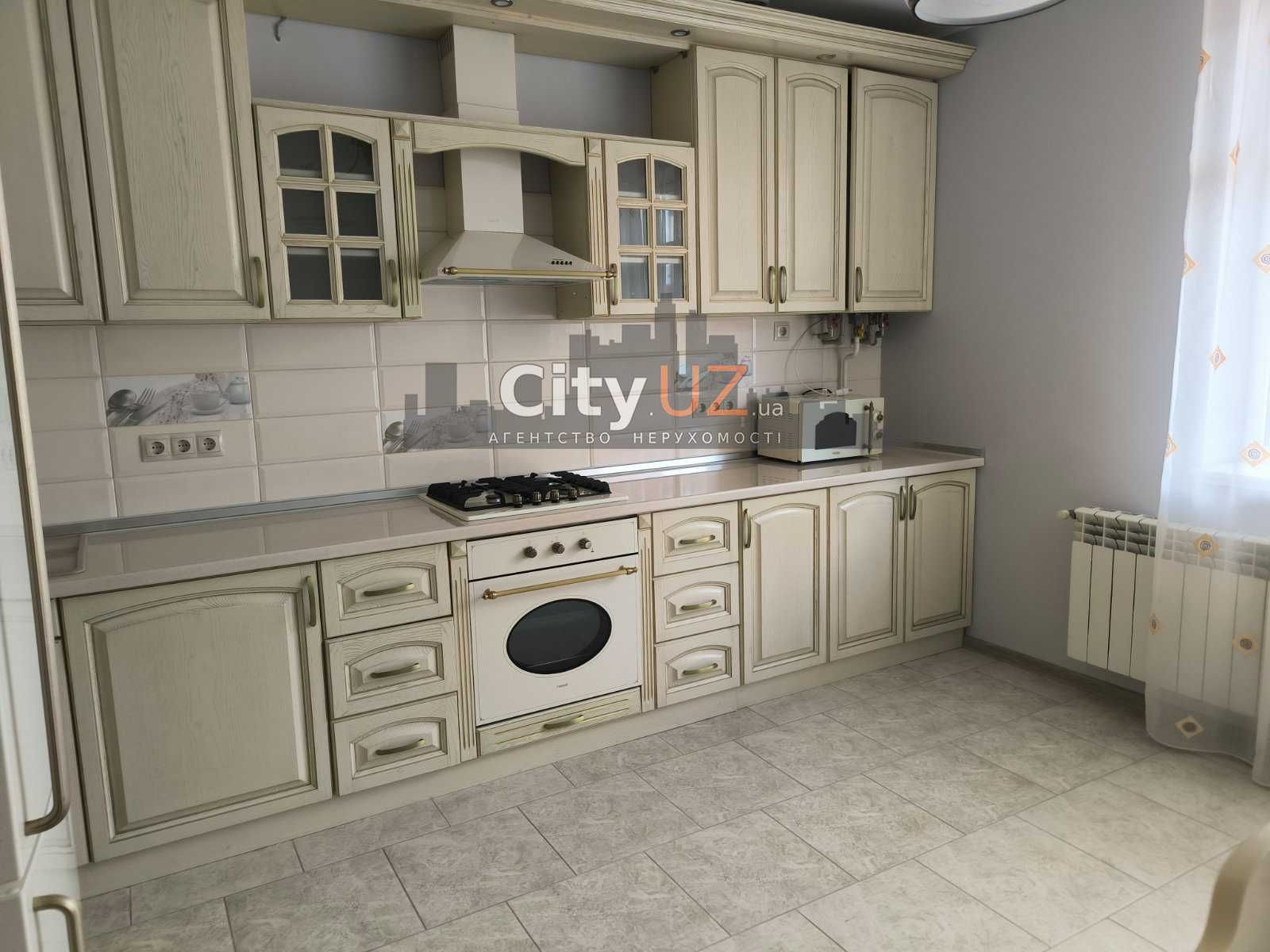 Spacious 3-room apartment in elite residential complex Edelweiss, Uzhhorod