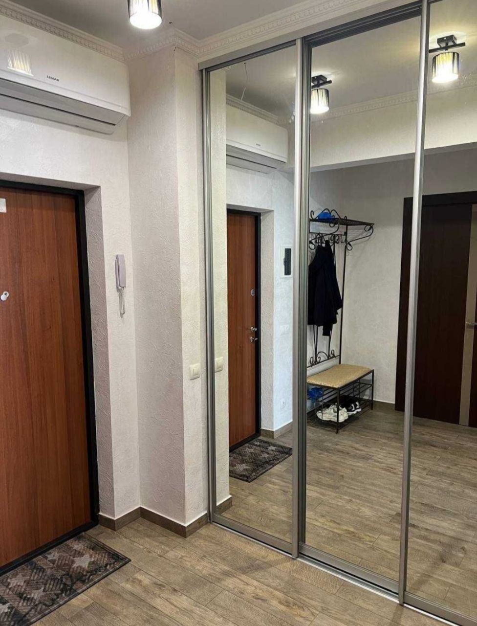 Просторная 50м2 квартира с дизайнерским интерьером