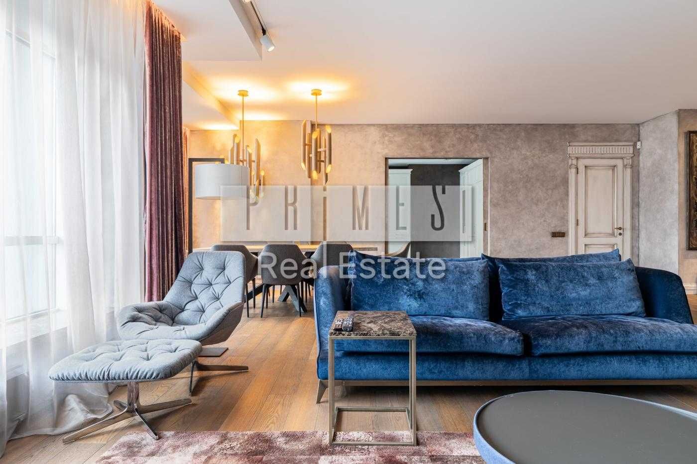 Elite 5-Room Apartment in Novopecherskie Lipki Complex, 300 m² of Luxury