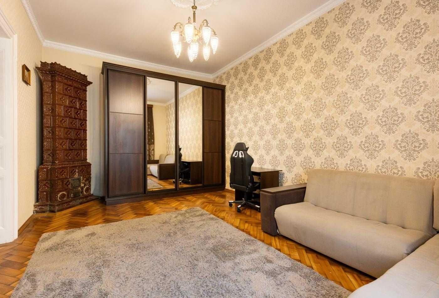 Spacious 3-Bedroom Austrian Apartment in Central Lviv