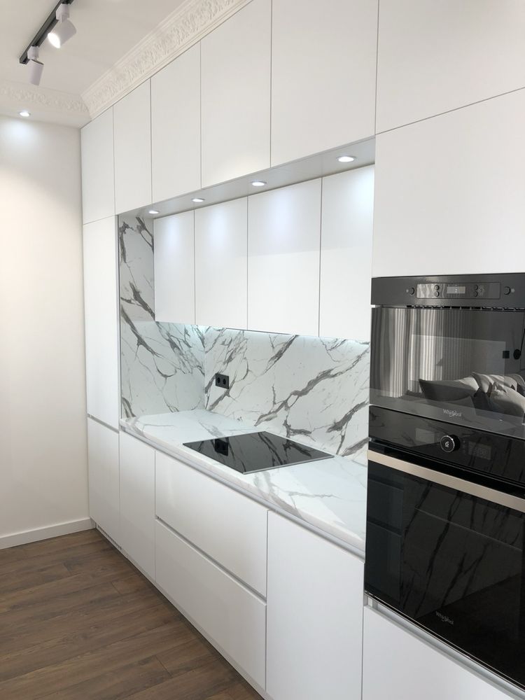 Spacious Apartment with Designer Interior and Modern Amenities