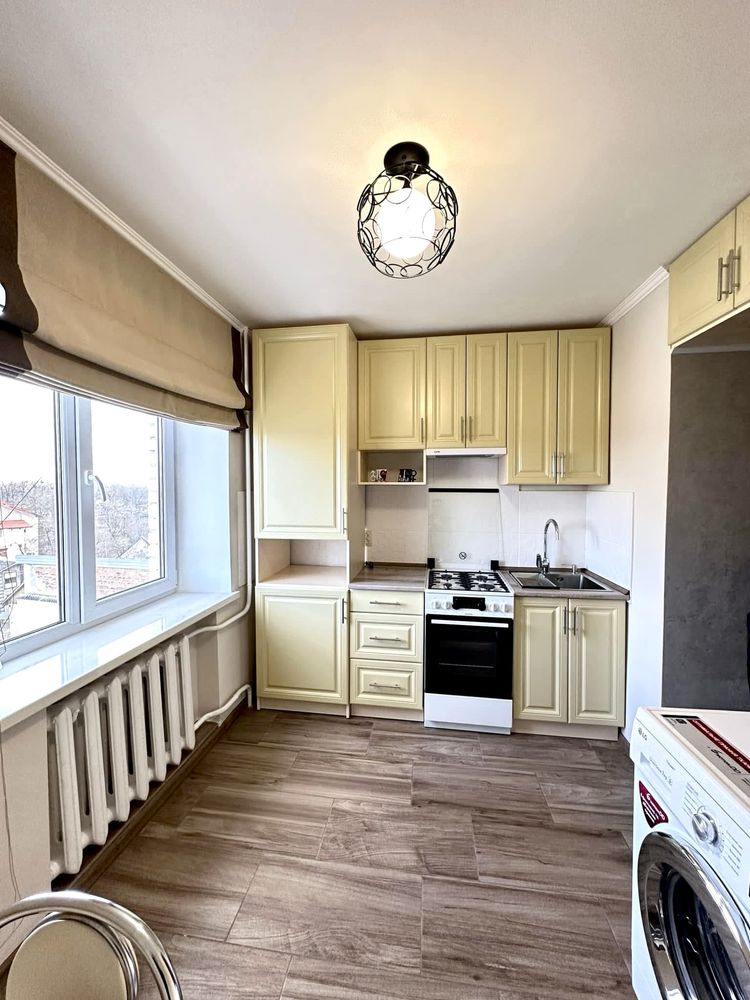 1-Bedroom Apartment in Stryi City Center, Near Amenities