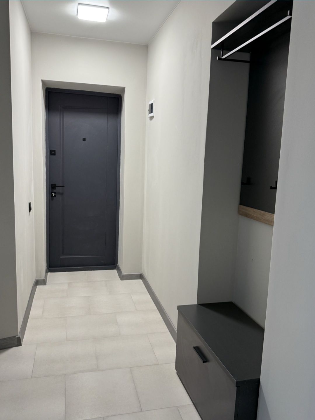 Cozy 2-bedroom apartment near Dastor Shopping Center