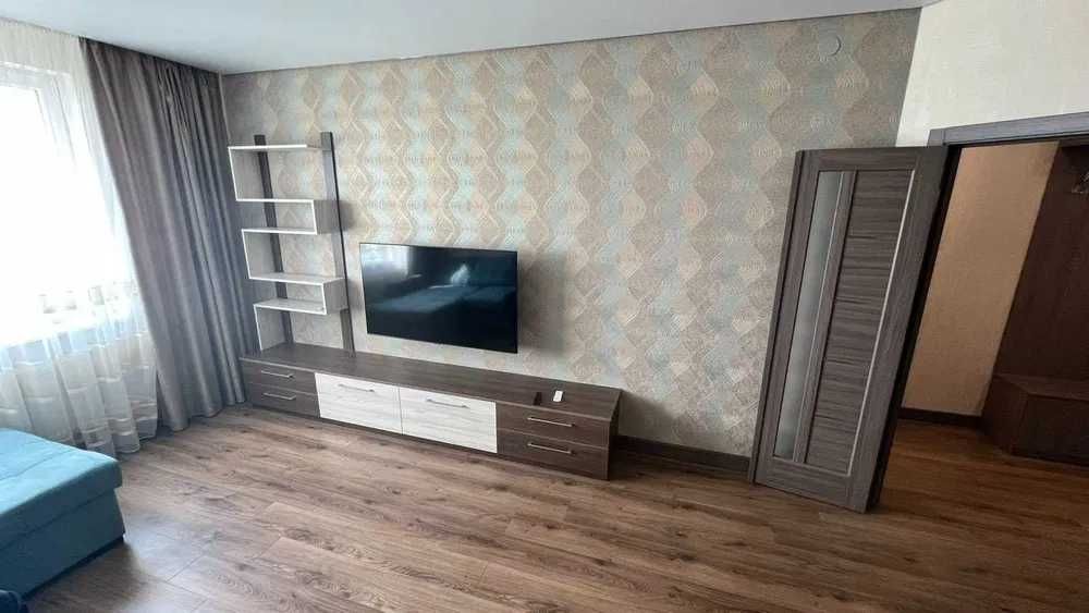 1-Room Apartment in New Building on Zelena Street with Full Amenities