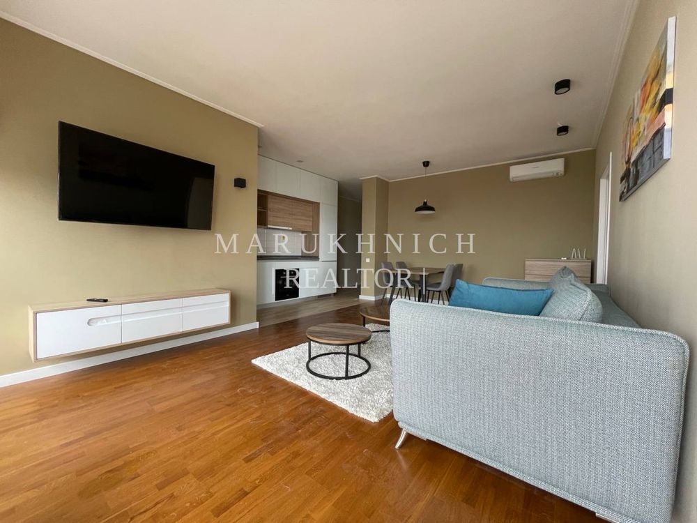 3-Room Apartment in Novodvoryansky Complex, Spacious and Fully Furnished