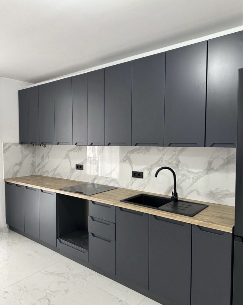 Modern 1-Room Apartment with Panoramic Windows and Balcony
