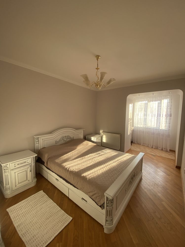 Modern 2-Bedroom Apartment with Floor Heating Near Lake