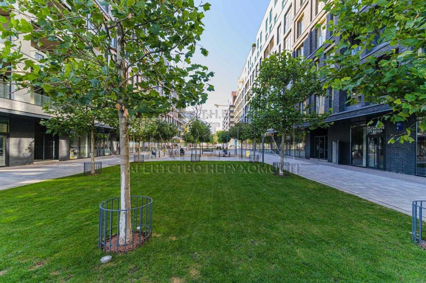 Luxury Designer Apartment in Rybalsky Complex Near Dnipro River
