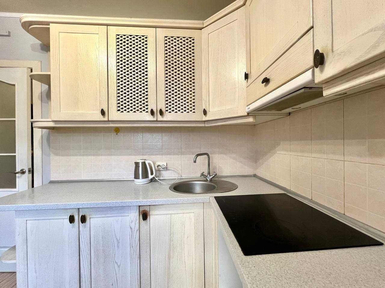 Modern 1-Bedroom Basement Apartment with Electric Heating