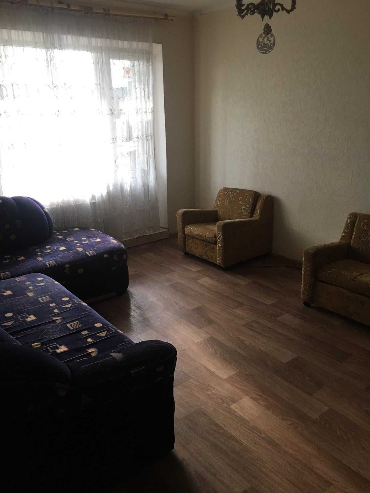 2-Room Apartment on Pravdy Avenue, Vynohrader District