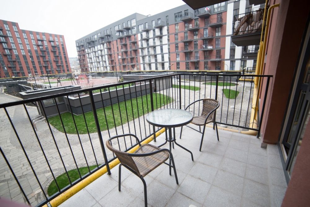 Spacious 2-Bedroom Apartment in Avalon Complex, Lviv City Center