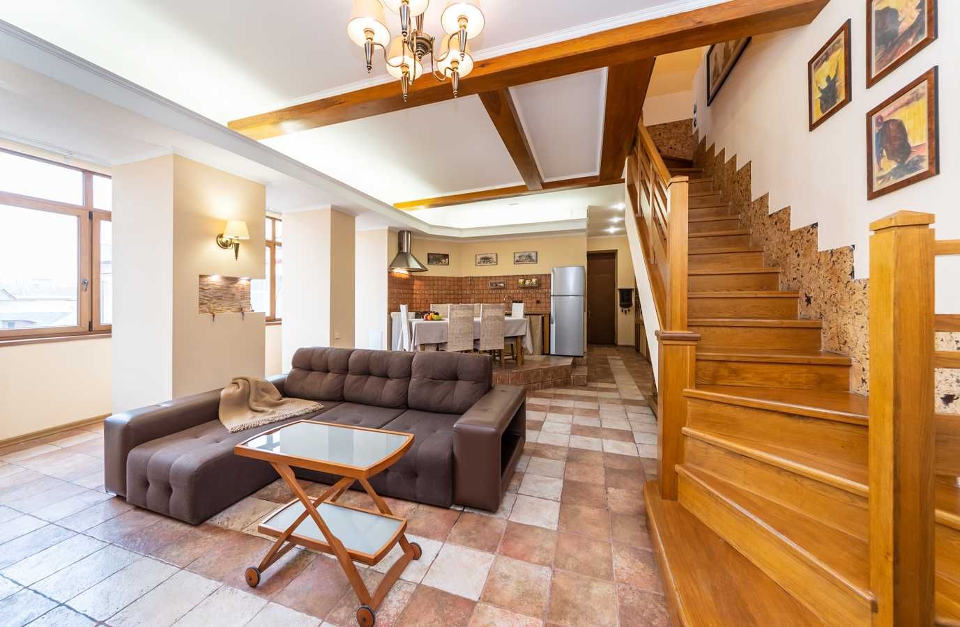 3-Room Duplex Apartment in City Center with Fireplace