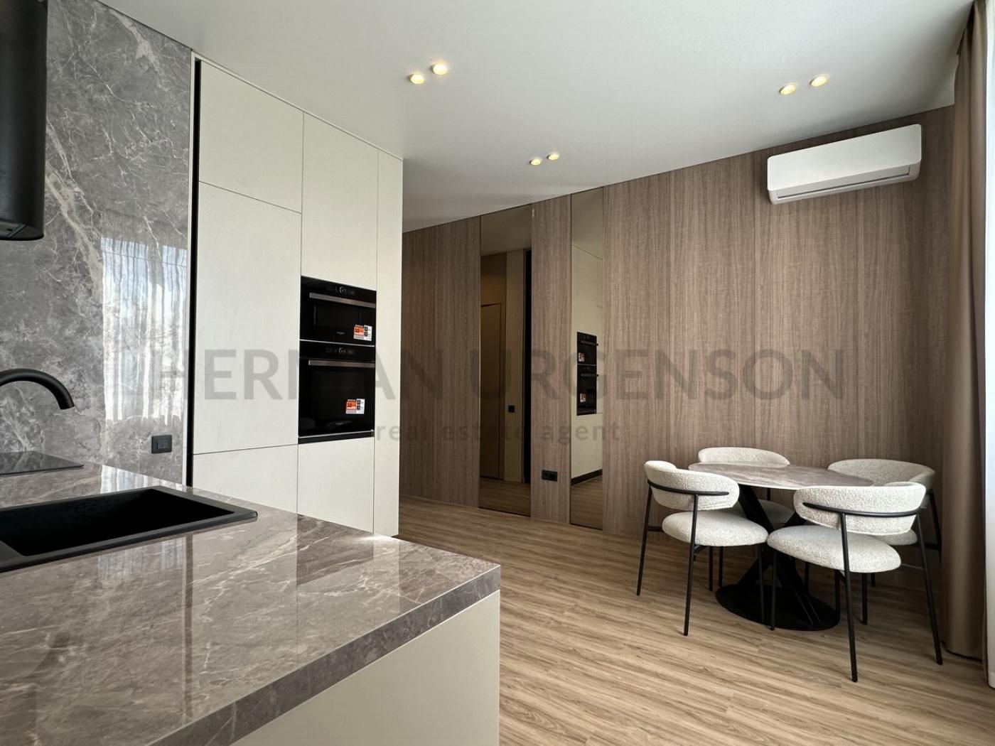 Central City Apartment with Designer Renovation and Modern Amenities