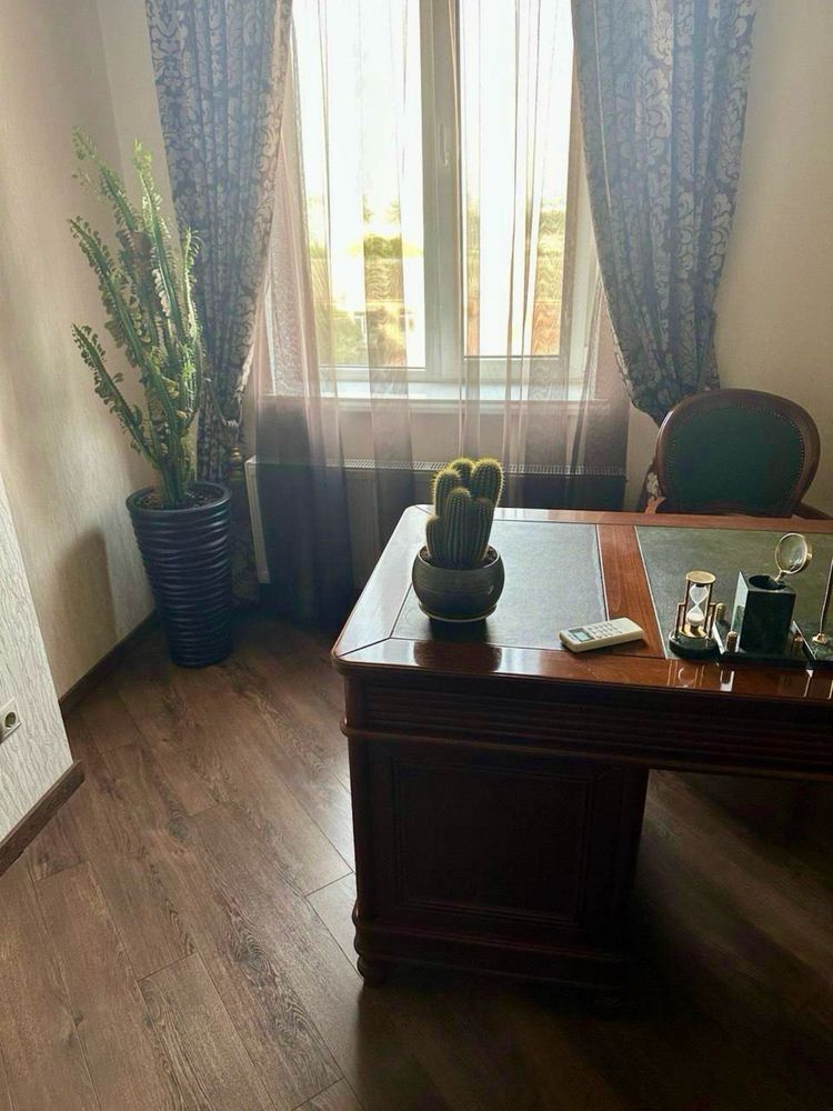Spacious 3-room apartment in the city center near Kirha district