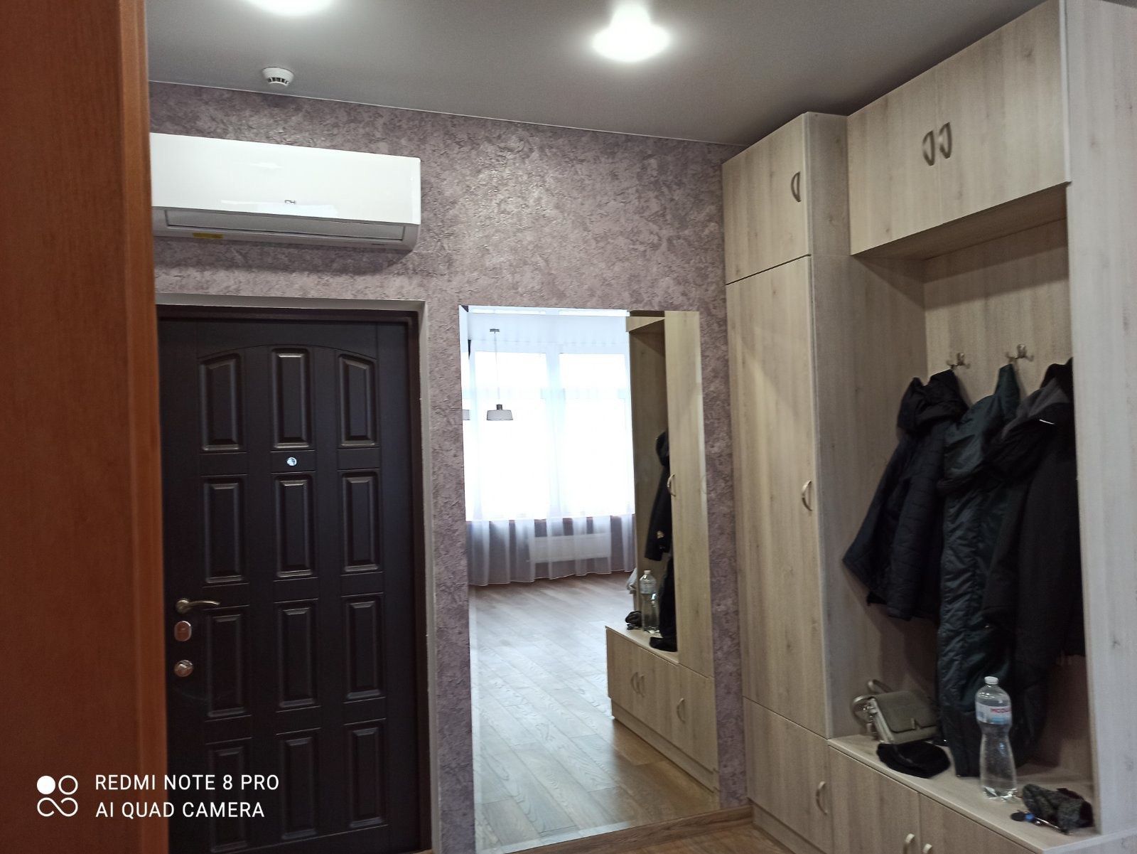 Каманина 48 Жемчужинадағы бір бөлмелі пәтер, автотұрақпен