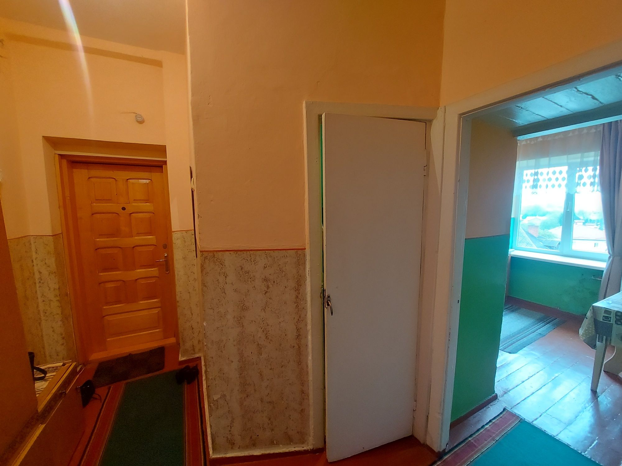 1-Room Apartment Near City Center with Washing Machine