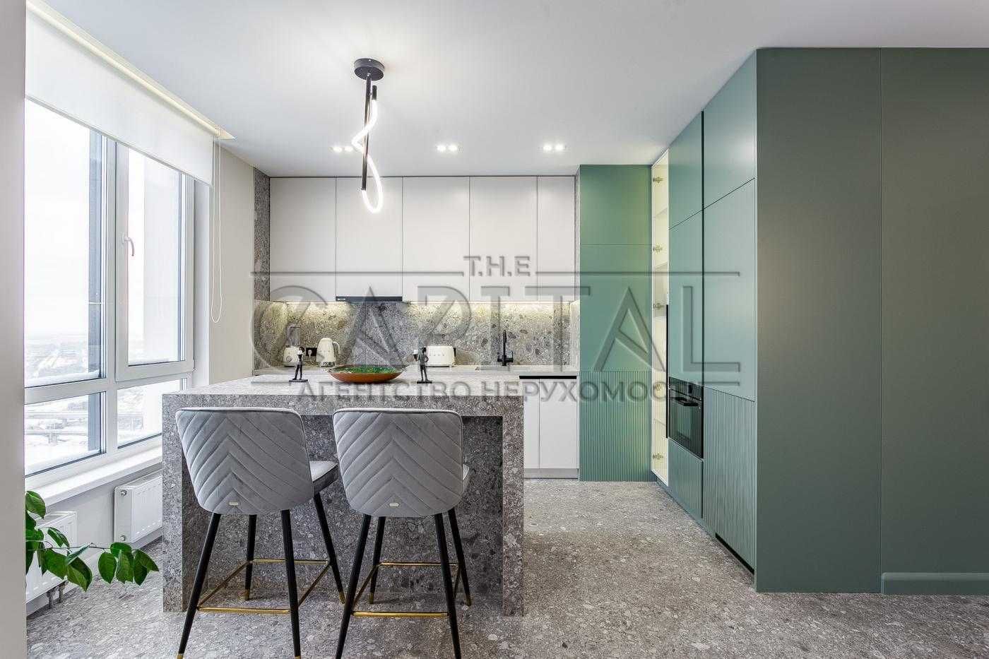 Designer 2-Room Apartment in Novopecherska Vezha Complex