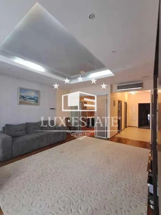 Spacious 2-Room Apartment in Pioneer Complex, Trinklera Street