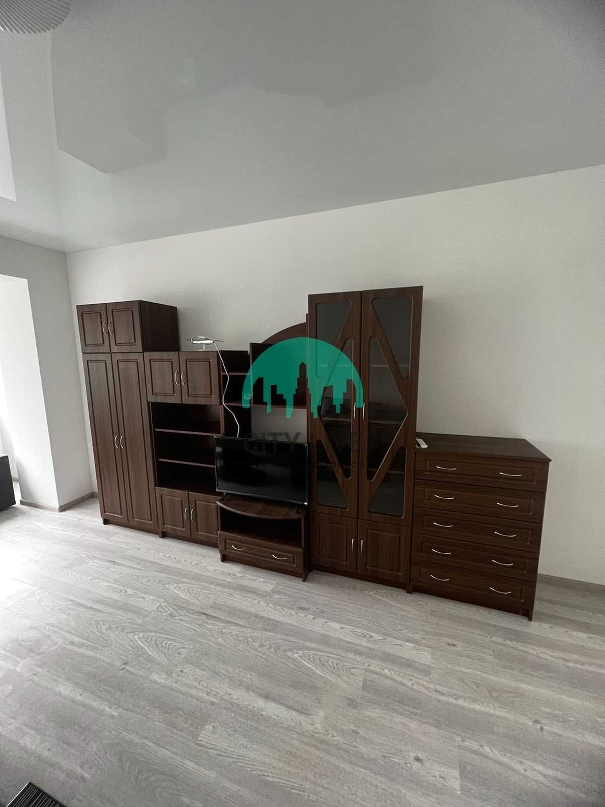 Spacious 2-Room Apartment on Garbarska Street, Convenient Location