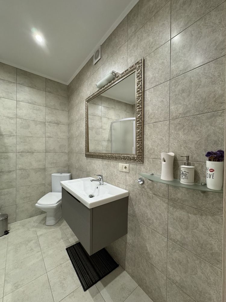 One-bedroom apartment in excellent location on Koshytska Street