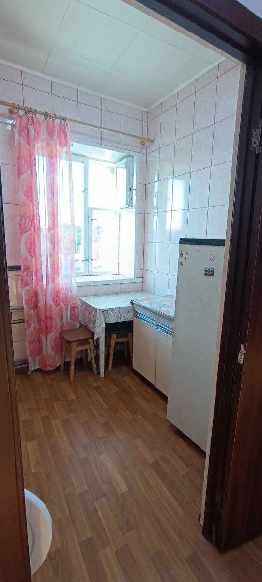 1-Room Apartment in Private House near Kyiv Metro