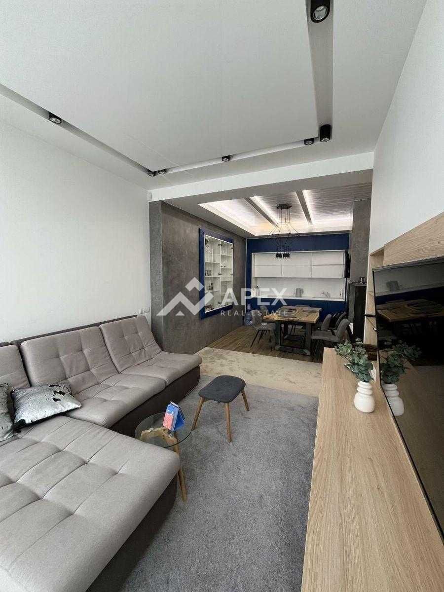 Designer 3-room apartment in Novopechersky Yard residential complex