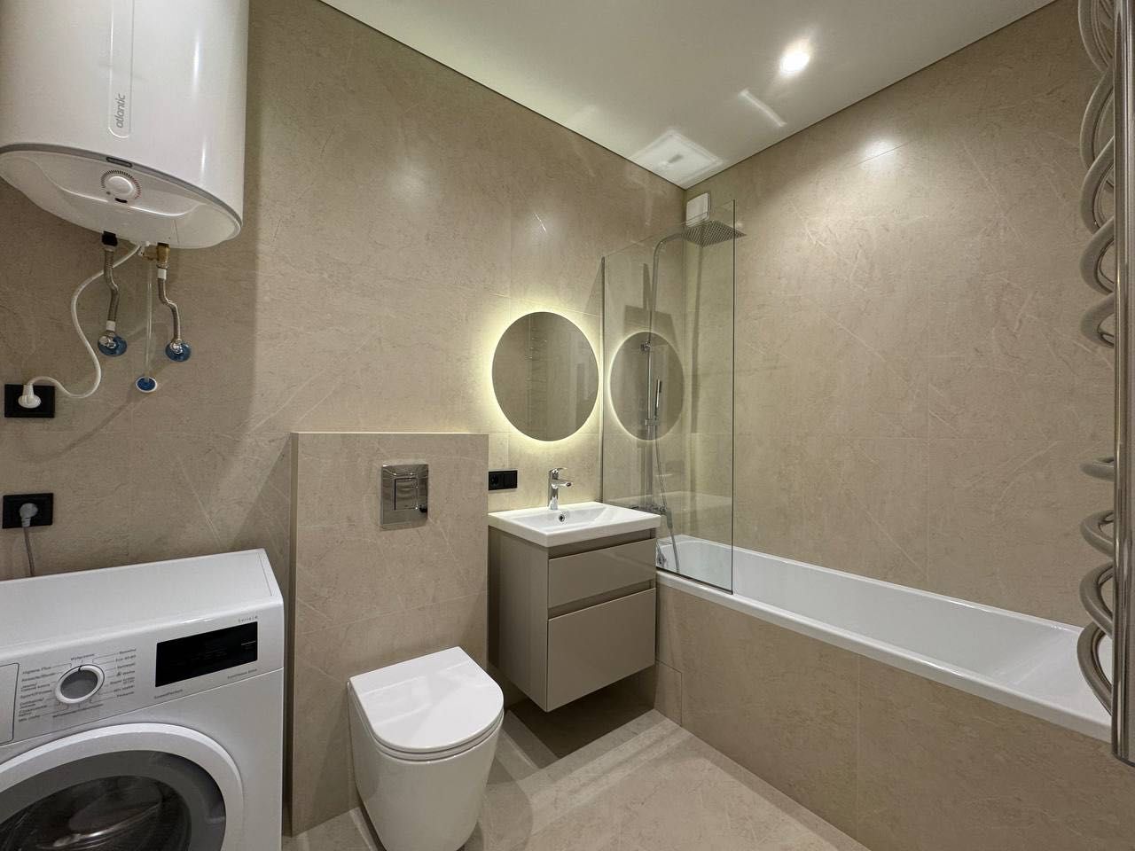 New Modern 1-Bedroom Apartment in Crystal Complex