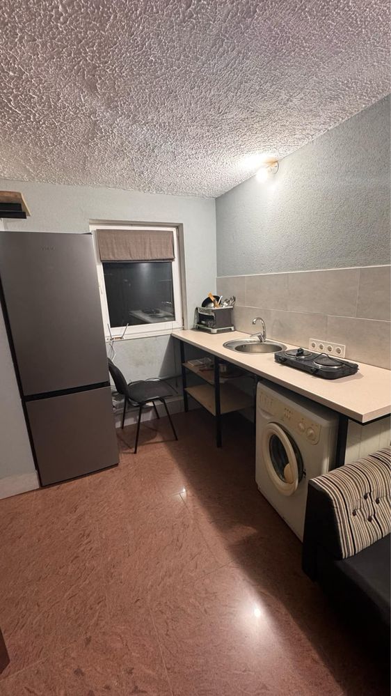 Compact Studio Apartment near Beresteiska Metro