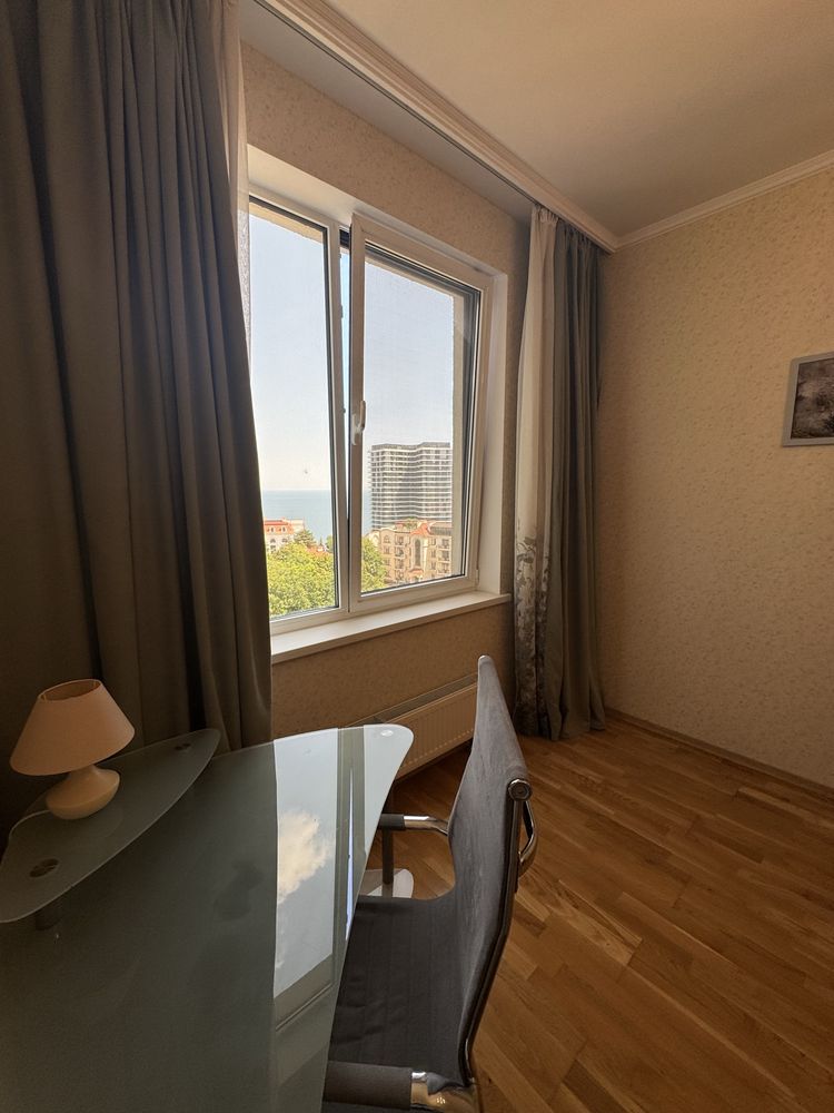 Sea View Apartment at 9 Pearl Complex, French Boulevard