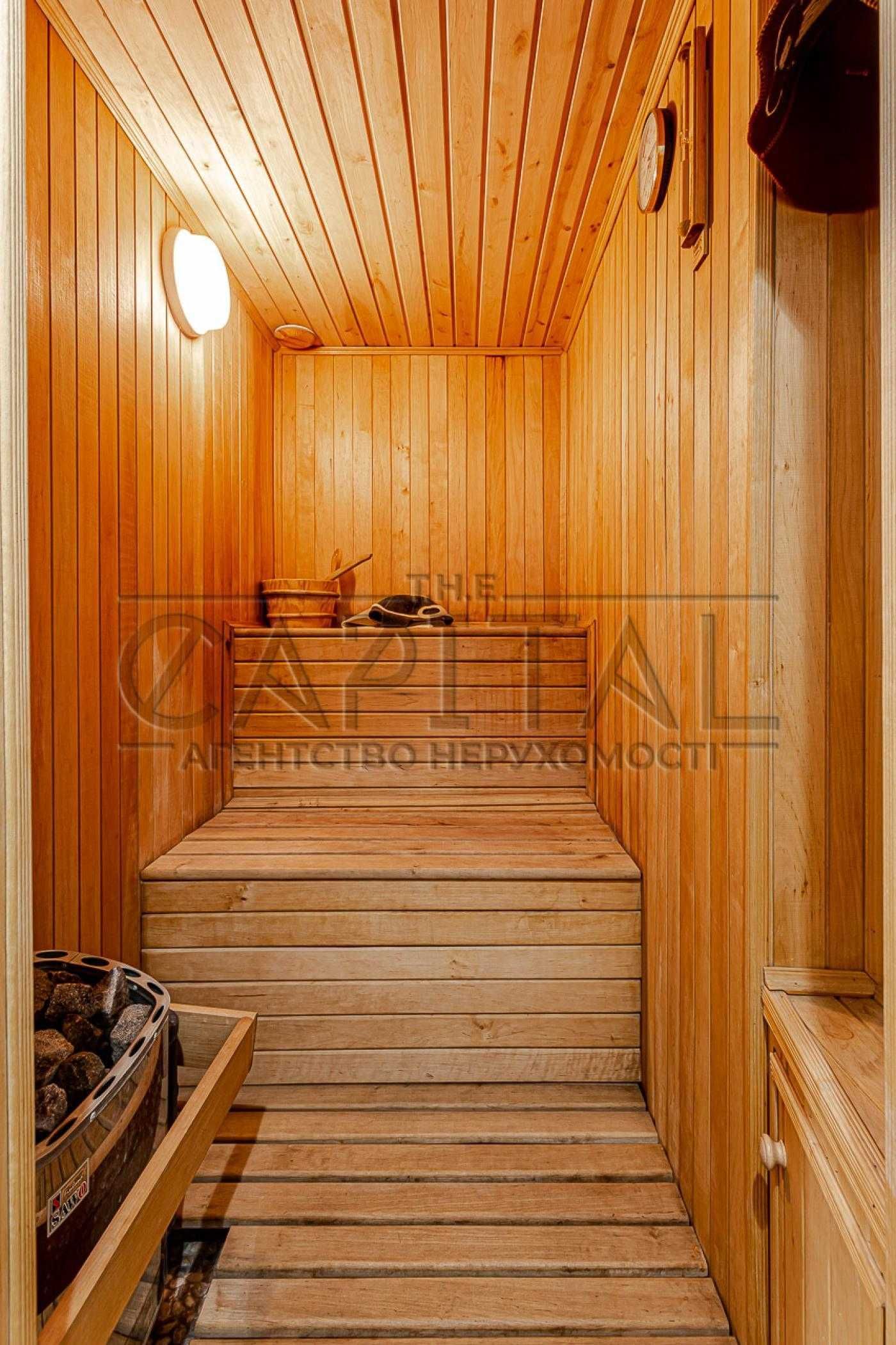 3-Room Apartment with Sauna in Kyiv City Center