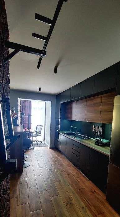 1-Room Studio Apartment with Modern Design and Full Amenities
